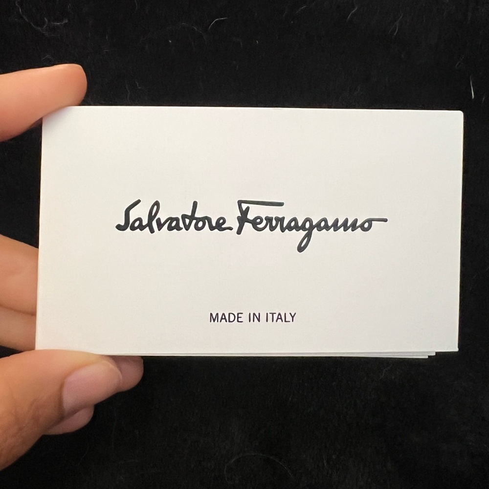 Salvatore Ferragamo gancini crossbody leather bag. - Picture 7 of 8